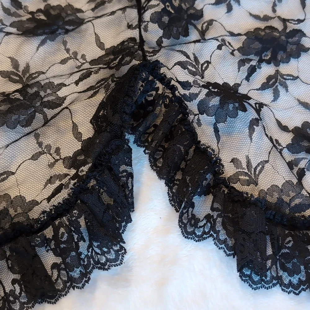 Fredericks of Hollywood lace robe crotchless panty 90's floral flowers Vintage